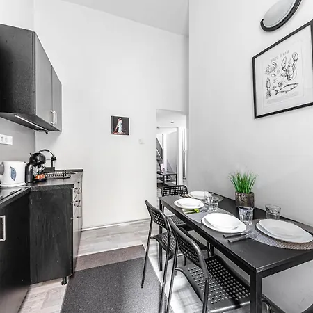 Apartment Zichy Courtyard Loft B Comfy With Ac