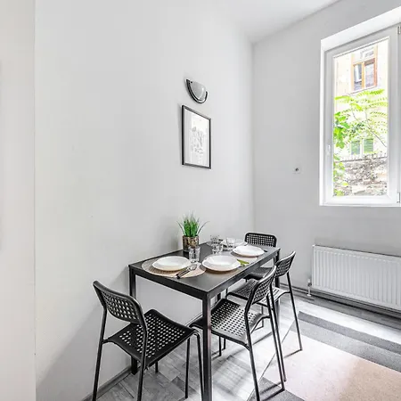 Zichy Courtyard Loft B Comfy With Ac Apartment