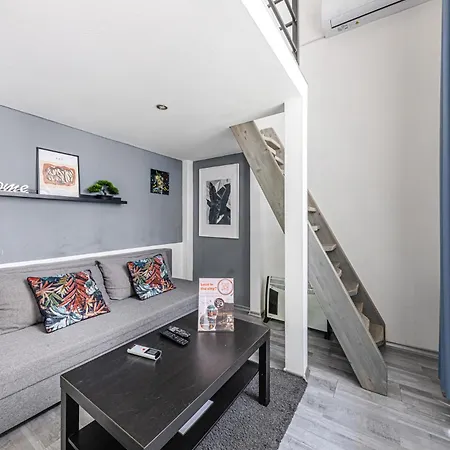 Apartment Zichy Courtyard Loft B Comfy With Ac Budapest